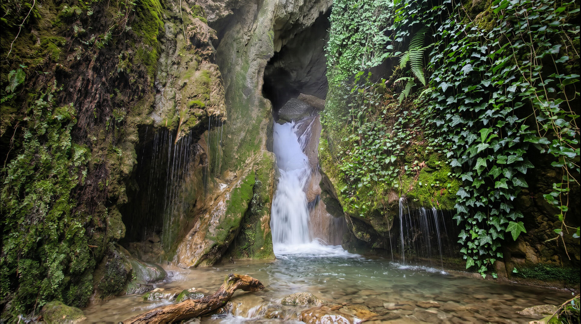 Bergkulisse um Cabra del Santo Cristo im Naturpark Sierra Mágina